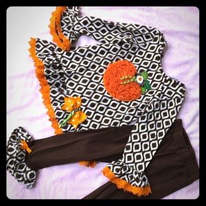 Adorable Girl’s Fall Outfit